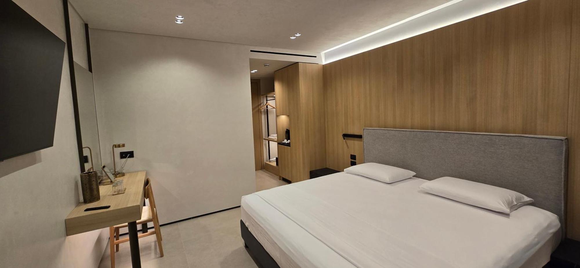 Lion Gate Hotel Sarande Exterior photo