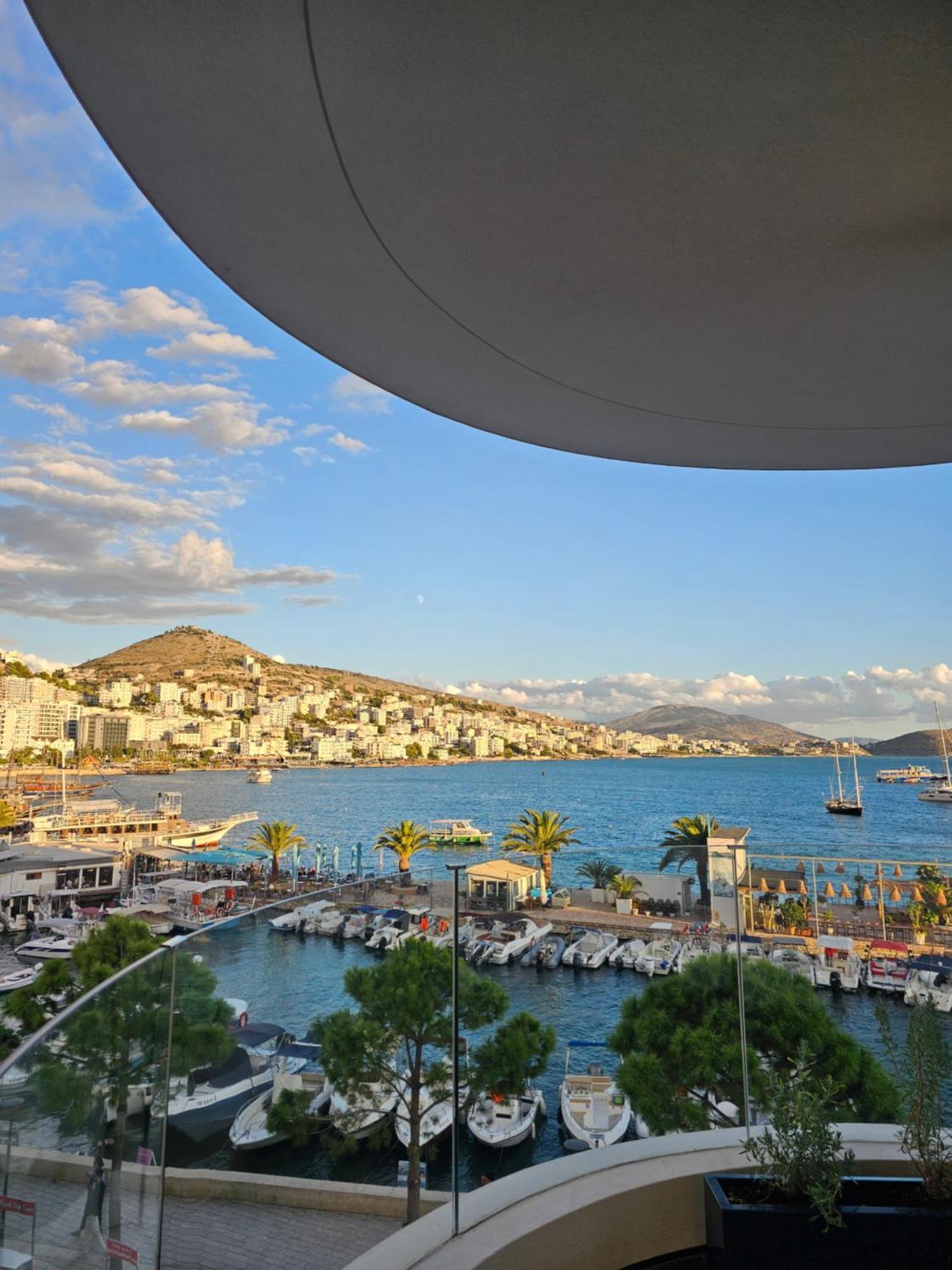 Lion Gate Hotel Sarande Exterior photo